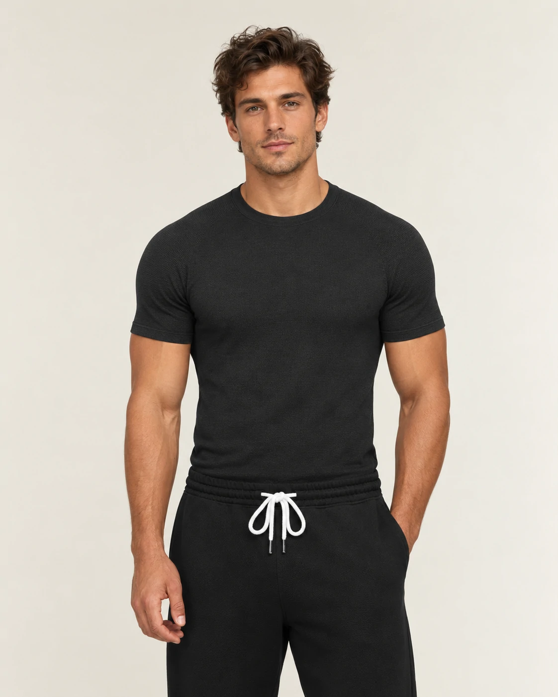 Men's seamless training T-shirt for private label activewear development